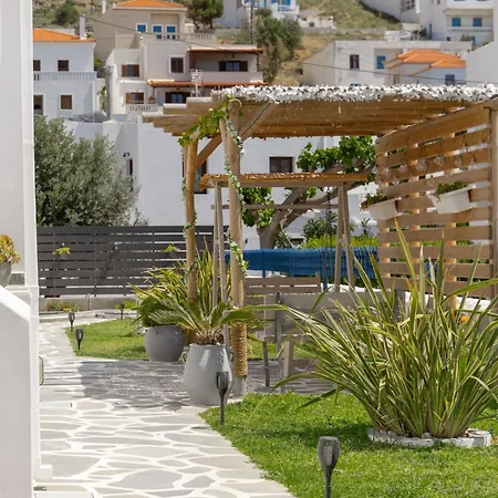 Nissea Studios - Πρώην Dora 2 Studios - Batsi (Andros)