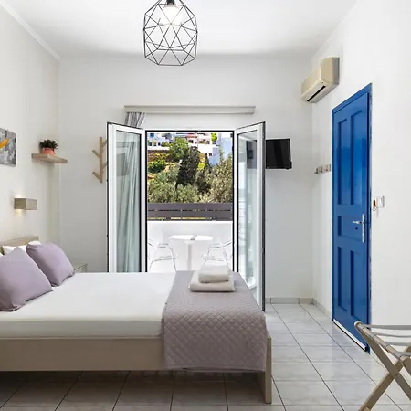 Apartment Nissea Studios Batsi (Andros)