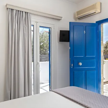 Nissea Studios - Πρώην Dora 2 Studios - * Batsi (Andros)