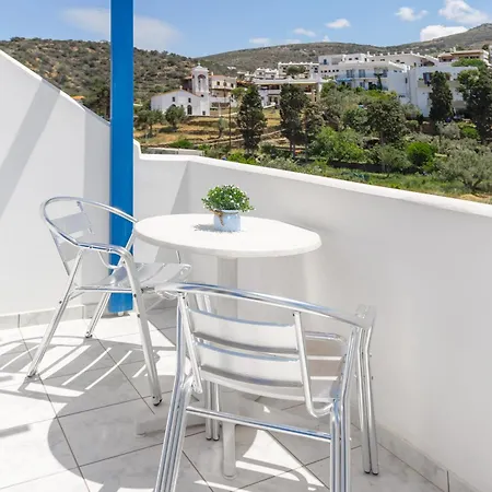 Nissea Studios * Batsi (Andros)